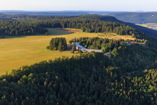 Vue aérienne de Aéroclub Klippeneck eV au terrain de vol à voile de Klippeneck - AG des groupes de vol au Klippeneck eV à Denkingen dans le département Bade-Wurtemberg, Allemagne