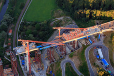 Chantier de construction du pont supérieur du Neckartal Horb am Neckar pour traverser le Neckar pour la B32 / B28 à le quartier Nordstetten in Horb am Neckar dans le département Bade-Wurtemberg, Allemagne vue d'en haut