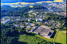Vue aérienne de Vue de l'emplacement avec SCHMIDT Technology GmbH à le quartier Saint Georgen im Schwarzwald in St. Georgen im Schwarzwald dans le département Bade-Wurtemberg, Allemagne