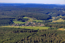Vue aérienne de Vue de la Forêt-Noire depuis le nord à Unterkirnach dans le département Bade-Wurtemberg, Allemagne
