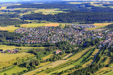 Vue aérienne de Vue de la ville depuis le sud à Niedereschach dans le département Bade-Wurtemberg, Allemagne