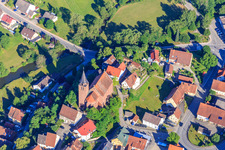 Vue aérienne de Église à le quartier Horgen in Zimmern ob Rottweil dans le département Bade-Wurtemberg, Allemagne