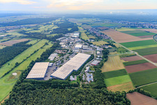 Vue aérienne de Horstring de l'ouest à le quartier Minderslachen in Kandel dans le département Rhénanie-Palatinat, Allemagne