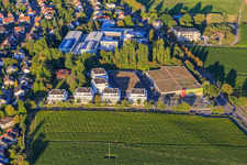 Vue aérienne de WASGAU Frischemarkt Landau à Wollmesheimer Höhe et 6 immeubles d'habitation sur Hagenauer Straße à Landau in der Pfalz dans le département Rhénanie-Palatinat, Allemagne