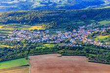 Vue aérienne de Du sud à le quartier Merchingen in Merzig dans le département Sarre, Allemagne