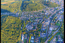 Vue aérienne de Vue de la ville depuis le nord à Merzig dans le département Sarre, Allemagne