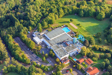 Vue aérienne de Piscine d'aventure Schaumberg à le quartier Theley in Tholey dans le département Sarre, Allemagne
