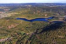 Vue aérienne de Réservoir Nonnweiler à le quartier Otzenhausen in Nonnweiler dans le département Sarre, Allemagne