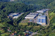 Vue aérienne de Halls de production de Gebrüder Meiser GmbH à Primstal à le quartier Limbach in Schmelz dans le département Sarre, Allemagne