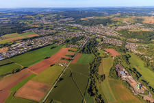 Vue aérienne de Du nord-est à le quartier Bettingen in Schmelz dans le département Sarre, Allemagne