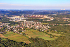Vue aérienne de De l'est à Saarwellingen dans le département Sarre, Allemagne