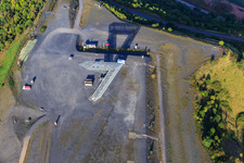 Saarpolygon « Porte vers le futur » sur la Bergenhalde à Ensdorf dans le département Sarre, Allemagne depuis l'avion