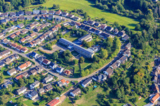 Vue aérienne de École primaire Pater-Eberschweiler à Püttlingen dans le département Sarre, Allemagne
