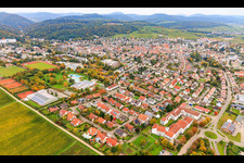 Vue aérienne de Du sud-est à Bad Bergzabern dans le département Rhénanie-Palatinat, Allemagne