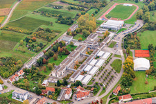 Vue aérienne de Lycée Stanislas Polyvalent (général, technologique et professionnel) à le quartier Altenstadt in Wissembourg dans le département Bas Rhin, France