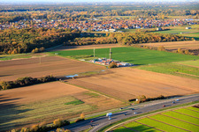 Vue aérienne de Forage exploratoire pétrolier par Palatina GeoCon GmbH & Co. KG (SCWH1) à Schwegenheim dans le département Rhénanie-Palatinat, Allemagne