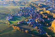 Vue aérienne de Rue Klingbach à le quartier Klingen in Heuchelheim-Klingen dans le département Rhénanie-Palatinat, Allemagne