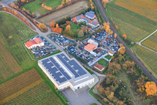 Vue aérienne de Recyclage automobile Demand-Recycling eK, Technologie de séparation Hellmann, Forage et sciage du béton, et Centre auto et pneus Im Wolfangel eK à Landau in der Pfalz dans le département Rhénanie-Palatinat, Allemagne