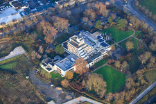 Vue aérienne de Hôtel Heinrich Pesch et Maison Heinrich Pesch - Académie catholique Rhin-Neckar à le quartier West in Ludwigshafen am Rhein dans le département Rhénanie-Palatinat, Allemagne