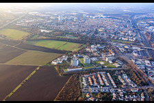 Vue aérienne de Clinique BG Ludwigshafen de l'est à le quartier Oggersheim in Ludwigshafen am Rhein dans le département Rhénanie-Palatinat, Allemagne