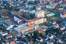 Vue aérienne de Chantier pour l'agrandissement de l'hôpital Asklepios Südpfalzkliniken à Kandel dans le département Rhénanie-Palatinat, Allemagne