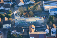 Vue aérienne de Chantier de construction de la nouvelle cafétéria de l'école primaire Ludwig-Riedinger à Wörth am Rhein dans le département Rhénanie-Palatinat, Allemagne