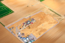 Plateforme de forage du deuxième site de forage profond de Vulcan Energy, situé entre Rohrbach et Insheim, pour la production d'énergie géothermique et de lithium. à Rohrbach dans le département Rhénanie-Palatinat, Allemagne