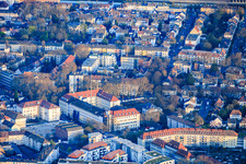 Koschatplatz, emplacement de l'ancien siège social de Pfalzwerke démoli. à le quartier Süd in Ludwigshafen am Rhein dans le département Rhénanie-Palatinat, Allemagne