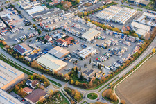 Parc industriel sud avec Frigo-Trans GmbH Mutterstadt et dépôt de conteneurs de Kobler à Mutterstadt dans le département Rhénanie-Palatinat, Allemagne