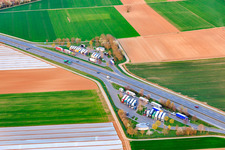 Parking Spielberg sur l'A65 à Haßloch dans le département Rhénanie-Palatinat, Allemagne