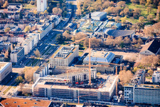 Chantier de construction KARLA sur Kriegstraße, en face de l'hôtel de ville Karlsruhe, au parc des expositions et à proximité de l'hôtel Novotel Karlsruhe, Ville à le quartier Südweststadt in Karlsruhe dans le département Bade-Wurtemberg, Allemagne