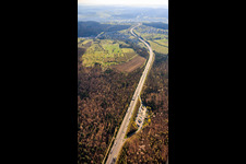 Itinéraire de l'A8 en direction est depuis l'aire de repos de Steinig à le quartier Untermutschelbach in Karlsbad dans le département Bade-Wurtemberg, Allemagne