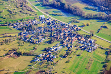 Du sud-ouest à le quartier Dietenhausen in Keltern dans le département Bade-Wurtemberg, Allemagne