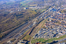 Réaménagement de la zone de Stuttgart Street en parc municipal et terminal DUSS Karlsruhe à le quartier Südstadt in Karlsruhe dans le département Bade-Wurtemberg, Allemagne