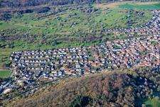 De l'est à le quartier Dietlingen in Keltern dans le département Bade-Wurtemberg, Allemagne