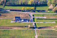 Parc industriel d'Am Lokschuppen avec le nouveau chantier de construction de l'atelier de réparation automobile de Tobias Hübenthal à Klingenmünster dans le département Rhénanie-Palatinat, Allemagne