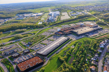 Centre commercial B'EST avec FNAC Farébersviller 3 et parc d'attractions B'Fun à Farébersviller dans le département Moselle, France