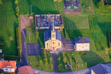 Église Saint-Joseph-de-l'Ouest à Frémestroff dans le département Moselle, France