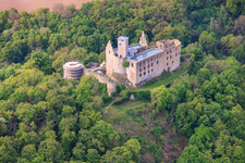 Le château de Trimburg vu du nord-est à le quartier Trimberg in Elfershausen dans le département Bavière, Allemagne