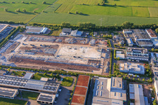 Zone industrielle de Landau Est avec le site de démolition de l'ancien site de Ronal GmbH (anciennement Alcan Aluminium-Presswerk Pfalz GmbH), fermé depuis 2005. à Landau in der Pfalz dans le département Rhénanie-Palatinat, Allemagne
