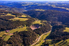 Carrière au-dessus de la vallée de Schlitach à le quartier Tennenbronn in Schramberg dans le département Bade-Wurtemberg, Allemagne