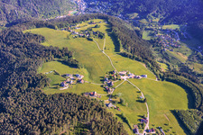 Le quartier de Tischneck, vu du sud à Schramberg dans le département Bade-Wurtemberg, Allemagne