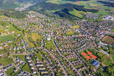 Vue d'ensemble de la ville depuis le sud-est à le quartier Sulgen in Schramberg dans le département Bade-Wurtemberg, Allemagne