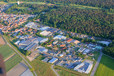Parc industriel Im Gereut du nord-ouest à Hatzenbühl dans le département Rhénanie-Palatinat, Allemagne