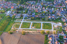 Premier chantier de construction dans le nouveau quartier en développement Im Kirschgarten à Winden dans le département Rhénanie-Palatinat, Allemagne