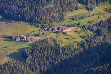 District de Rohrbach avec la ferme biologique Hansjörgenhof à le quartier Rubstock in Aichhalden dans le département Bade-Wurtemberg, Allemagne