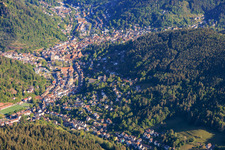 Vue de la ville depuis le sud à Schramberg dans le département Bade-Wurtemberg, Allemagne