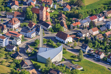 Église Saint-Laurent et vieille église Saint-Laurent à le quartier Sulgen in Schramberg dans le département Bade-Wurtemberg, Allemagne