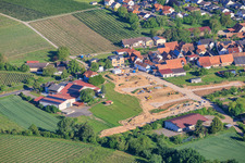 Aménagement du nouveau quartier résidentiel du domaine viticole de Lindenhof à le quartier Klingen in Heuchelheim-Klingen dans le département Rhénanie-Palatinat, Allemagne