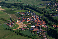 Aménagement du nouveau quartier résidentiel du domaine viticole de Lindenhof à le quartier Klingen in Heuchelheim-Klingen dans le département Rhénanie-Palatinat, Allemagne